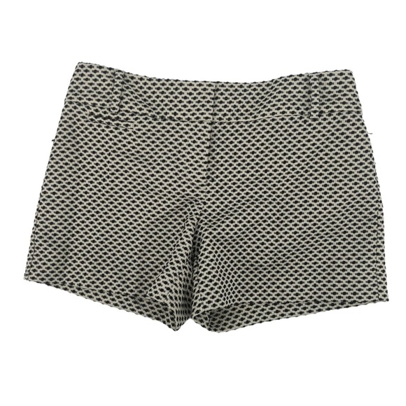 Ann Taylor Loft Black White Geometric Print Shorts Size 00 Women’s - Picture 1 of 7